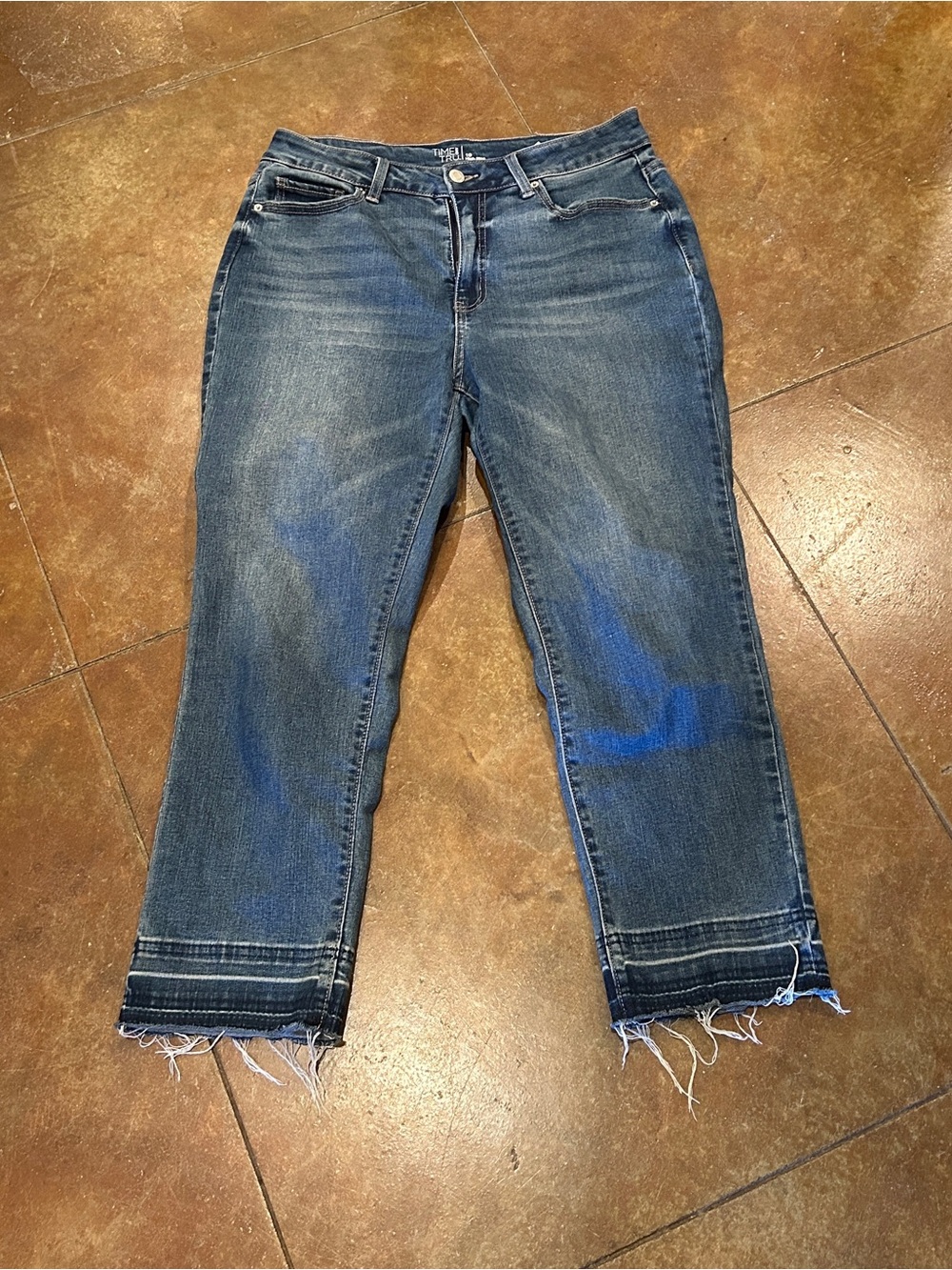 Time and Tru Dark Blue Frayed Hem Cropped Jeans